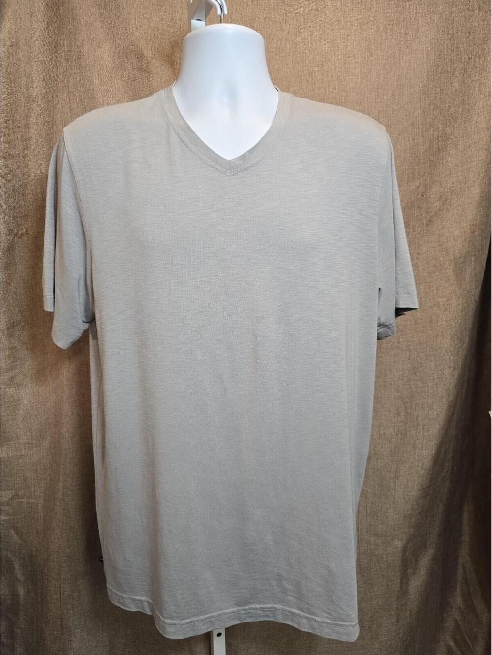 Travis Matthew Gray T Shirt Large